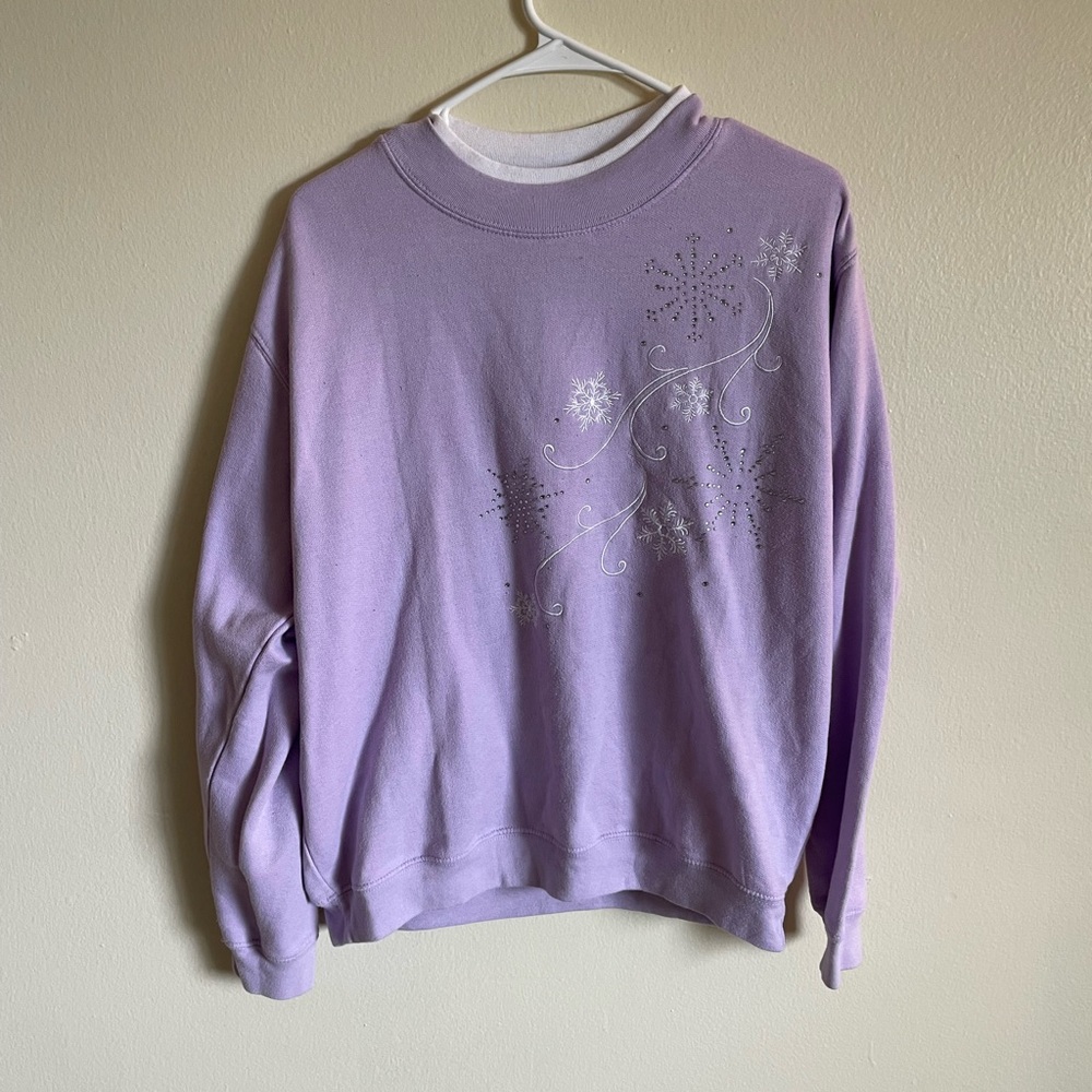 Vintage Women’s Embroidered Sweatshirt